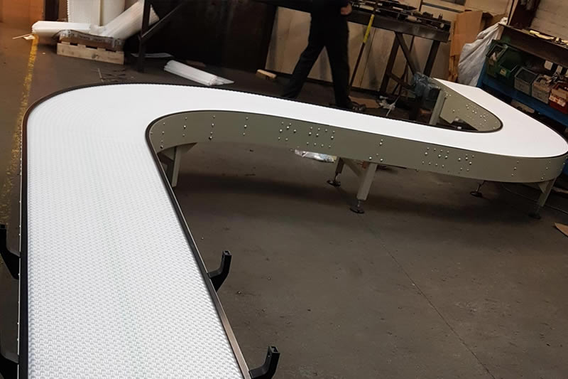 Transportadores de banda de listones de acero, plástico modular y malla de alambre